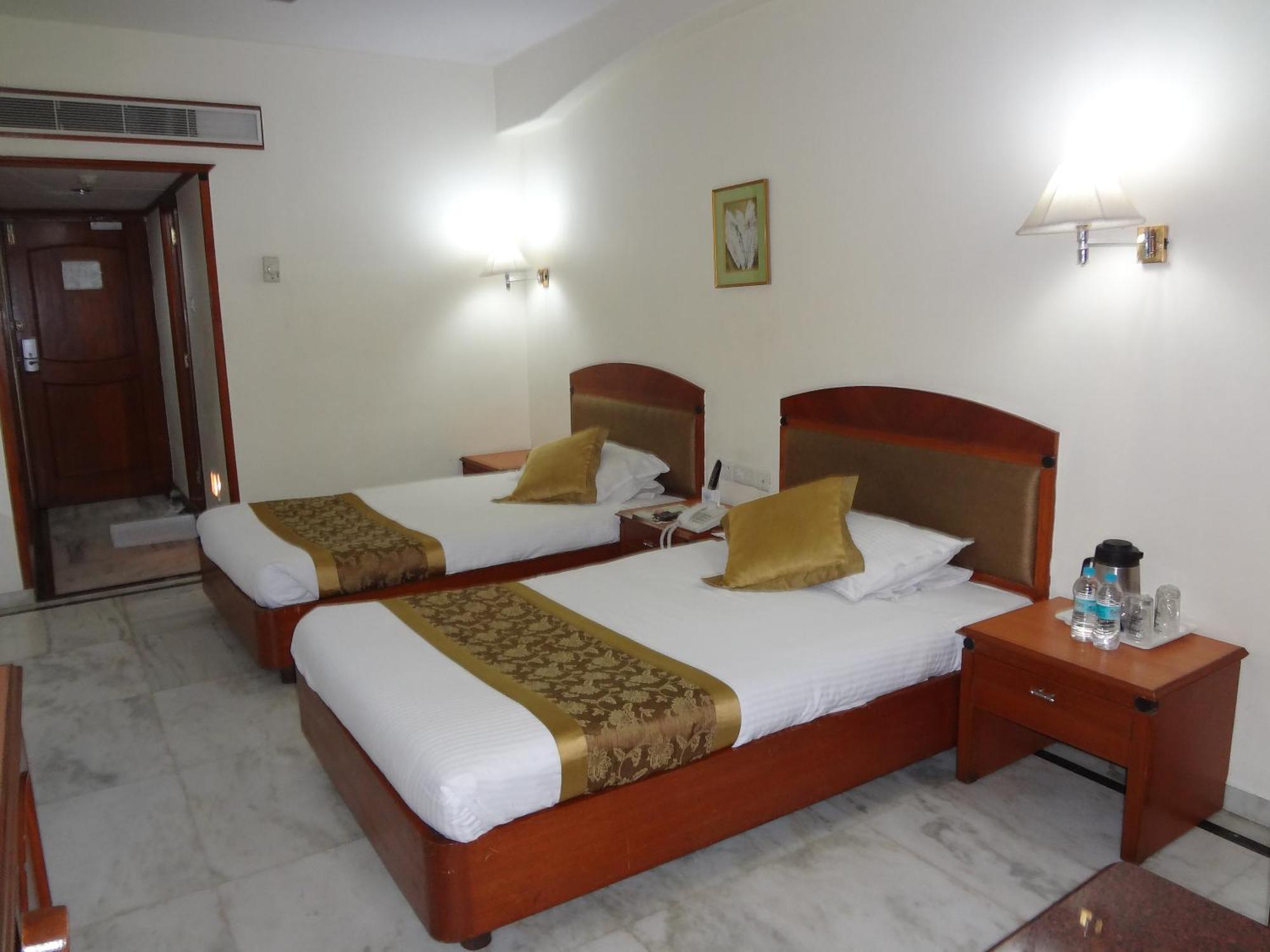 Daspalla Executive Court Visakhapatnam Esterno foto