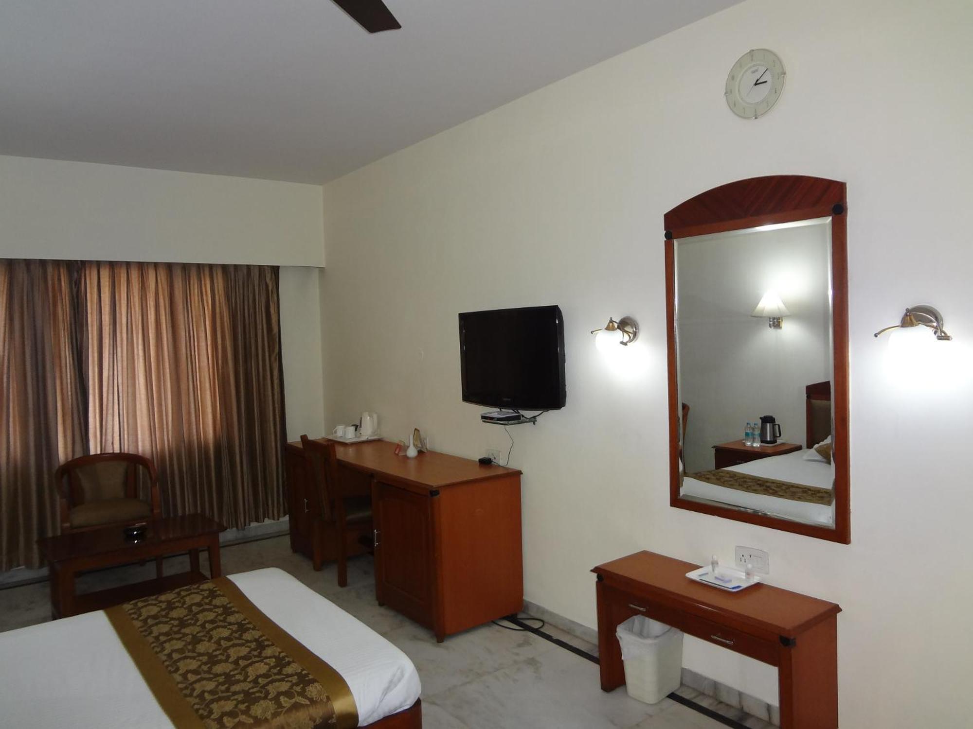 Daspalla Executive Court Visakhapatnam Esterno foto