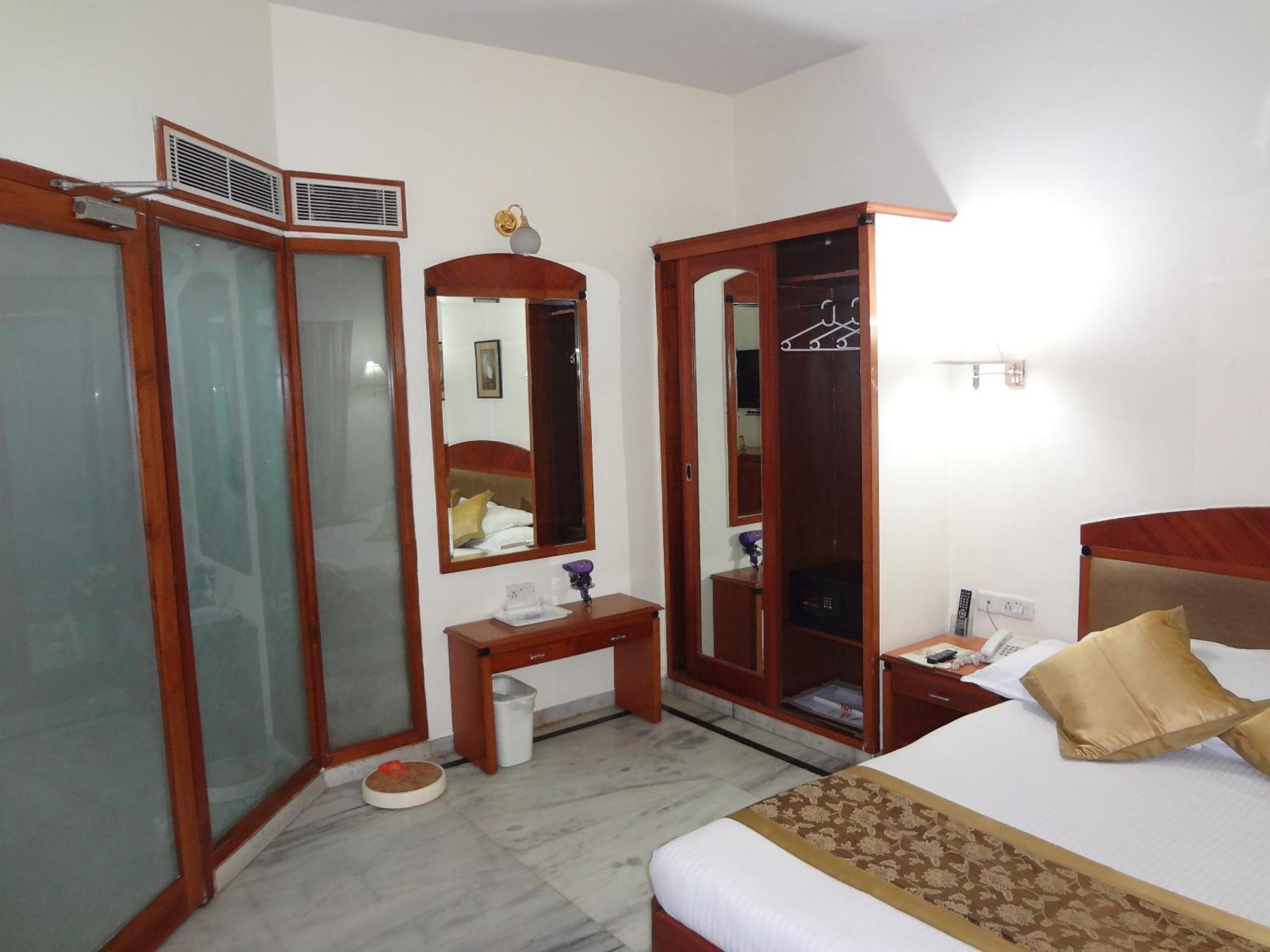 Daspalla Executive Court Visakhapatnam Esterno foto