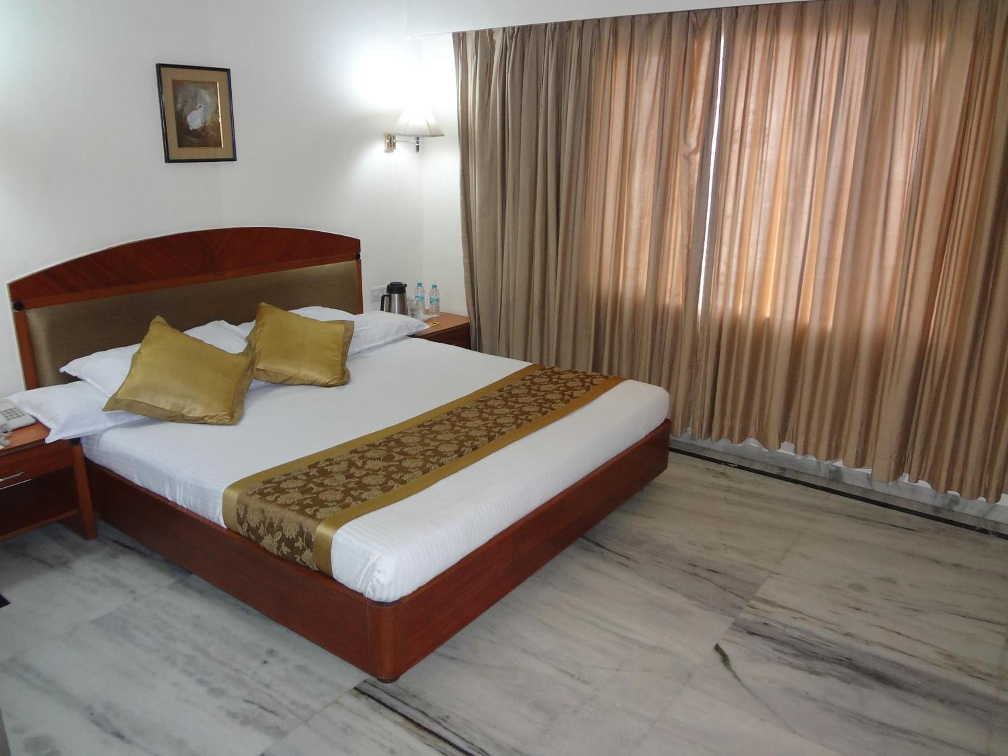 Daspalla Executive Court Visakhapatnam Esterno foto